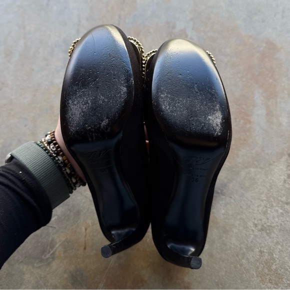 Roger Vivier Black Heels with Crystal Buckle - Picture 15 of 16